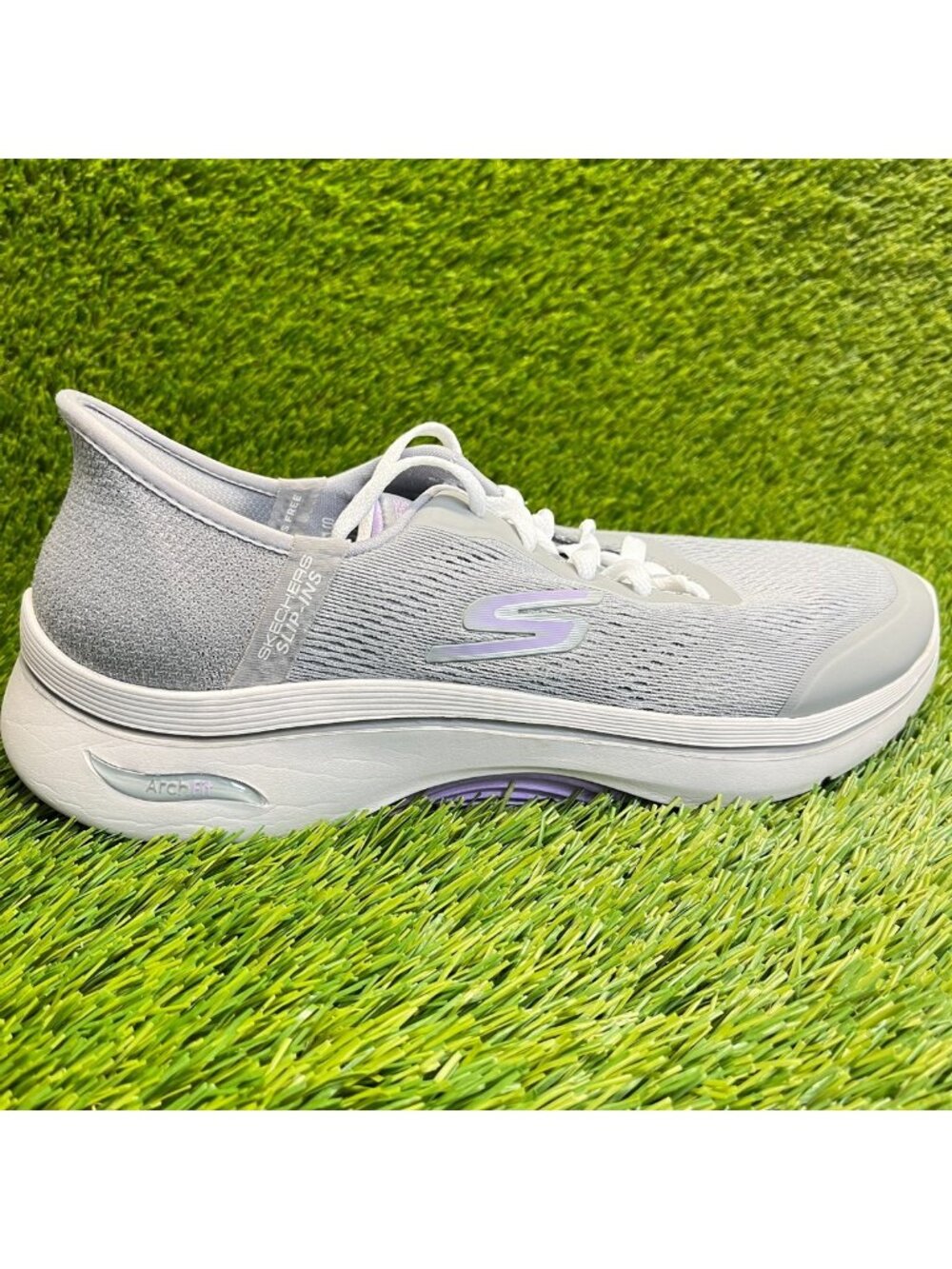 Skechers Go Walk Arch Fit 2.0 Women Size 10.5 Gray Purple Running Shoes Sneakers